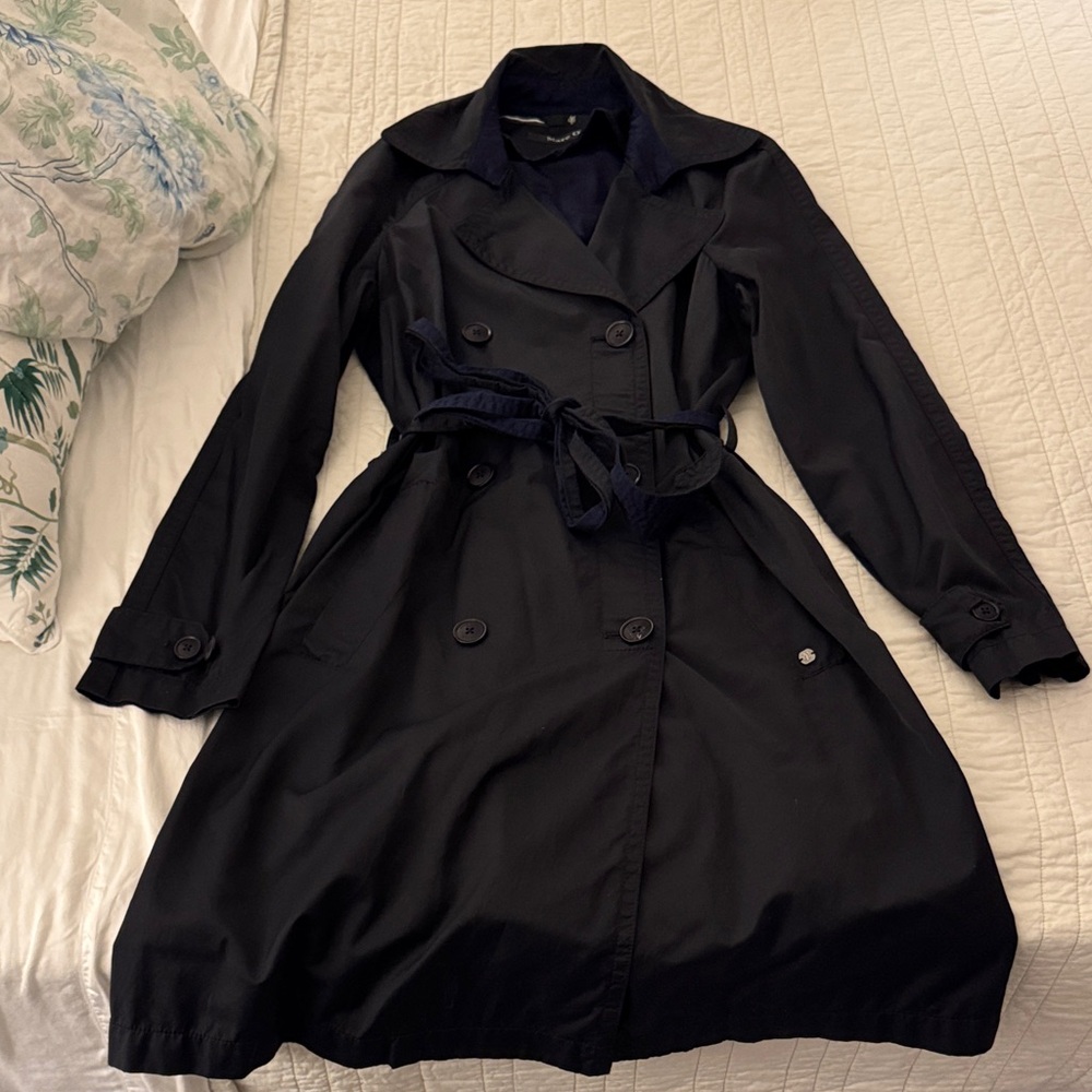 Elegant Navy Trench Coat for Women very good condition
